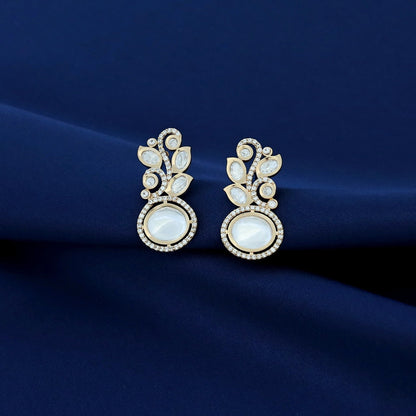 Apeksha Leafy Kundan Earring